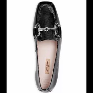 Women's leather Loafers Flat Brand new in box.